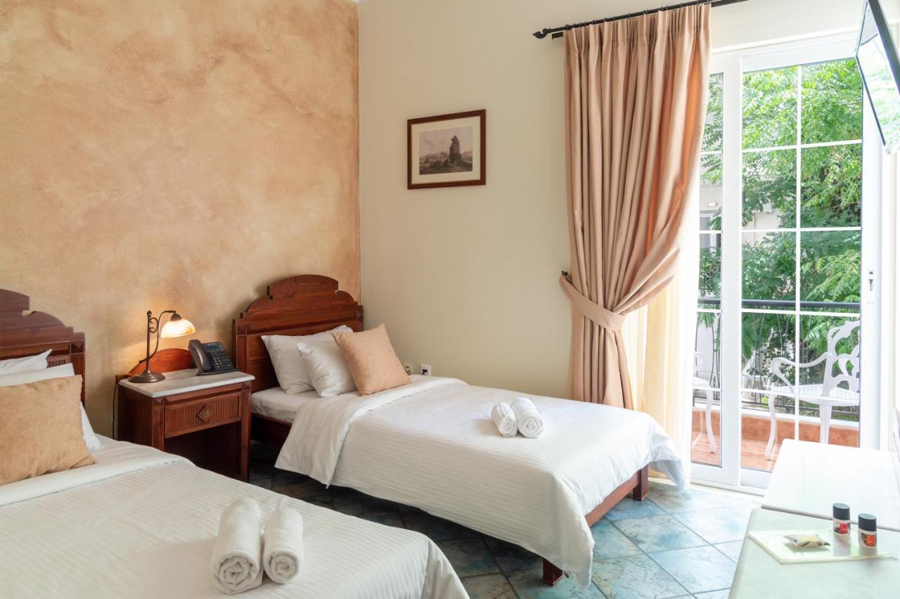 Hotel Marble House *