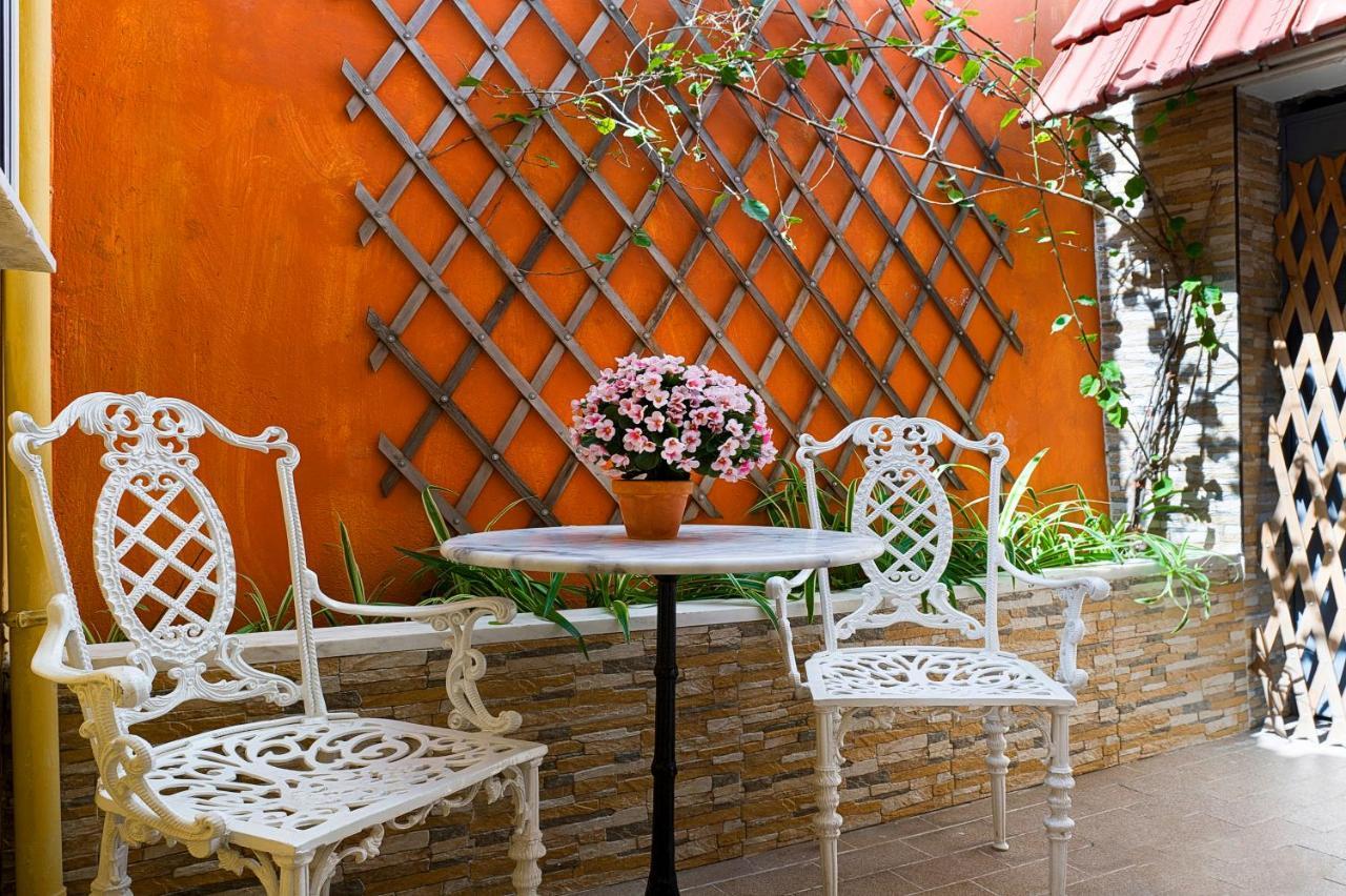 Marble House Hotel
