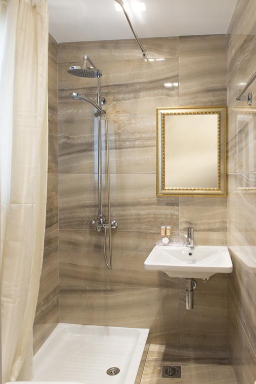 Hotel Marble House